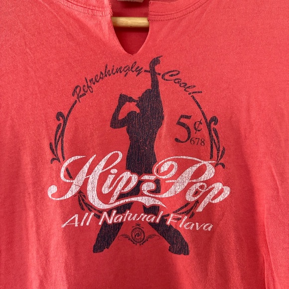 Vintage! Made in the USA! Graphic Tee! - Picture 4 of 8